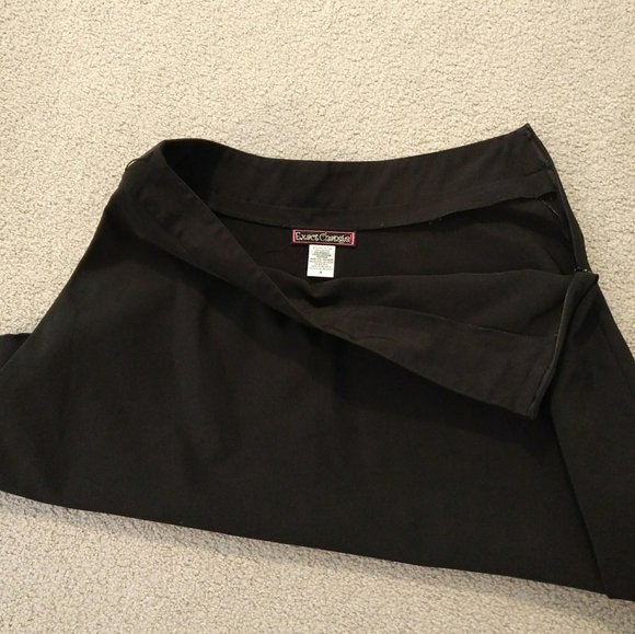 🌷2-4-7 Black A-line Skirt Sz 9 NWOT - Picture 3 of 5